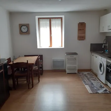 Apartment Lo Forat Dins La Paret *
